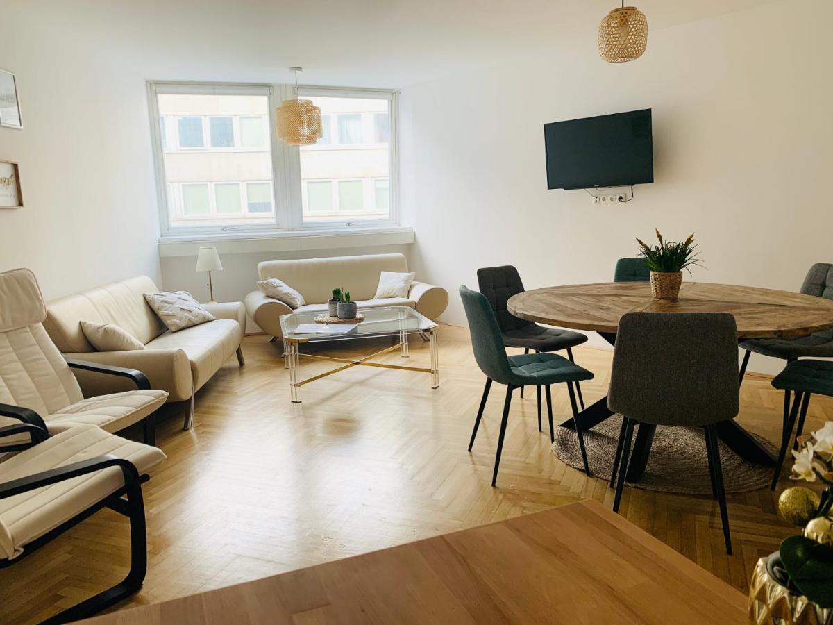Ruhige Wohnung Im Gasometer Wien *Wifi*U3*Netflix* Luaran gambar