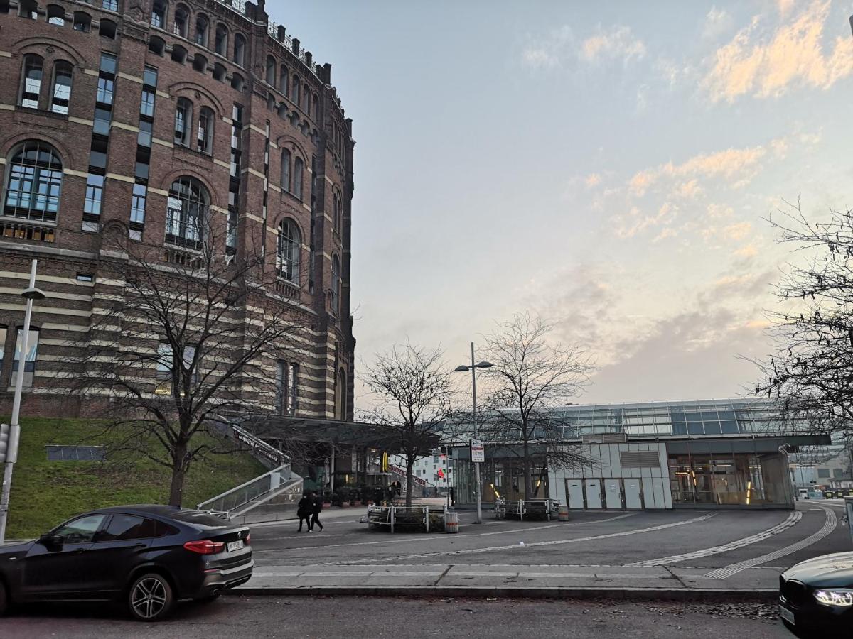 Ruhige Wohnung Im Gasometer Wien *Wifi*U3*Netflix* Luaran gambar